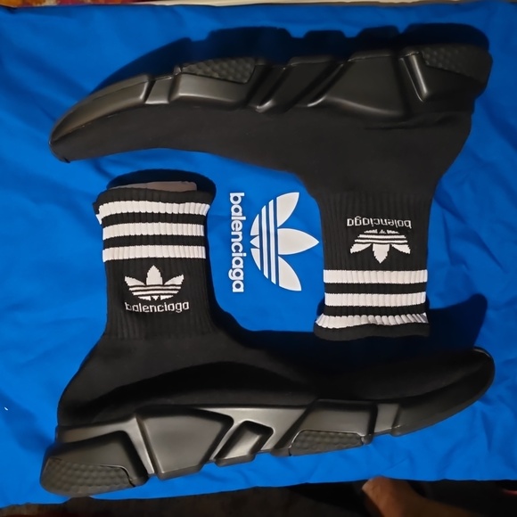 NWT Balenciaga × ADIDAS Collab - Picture 5 of 9